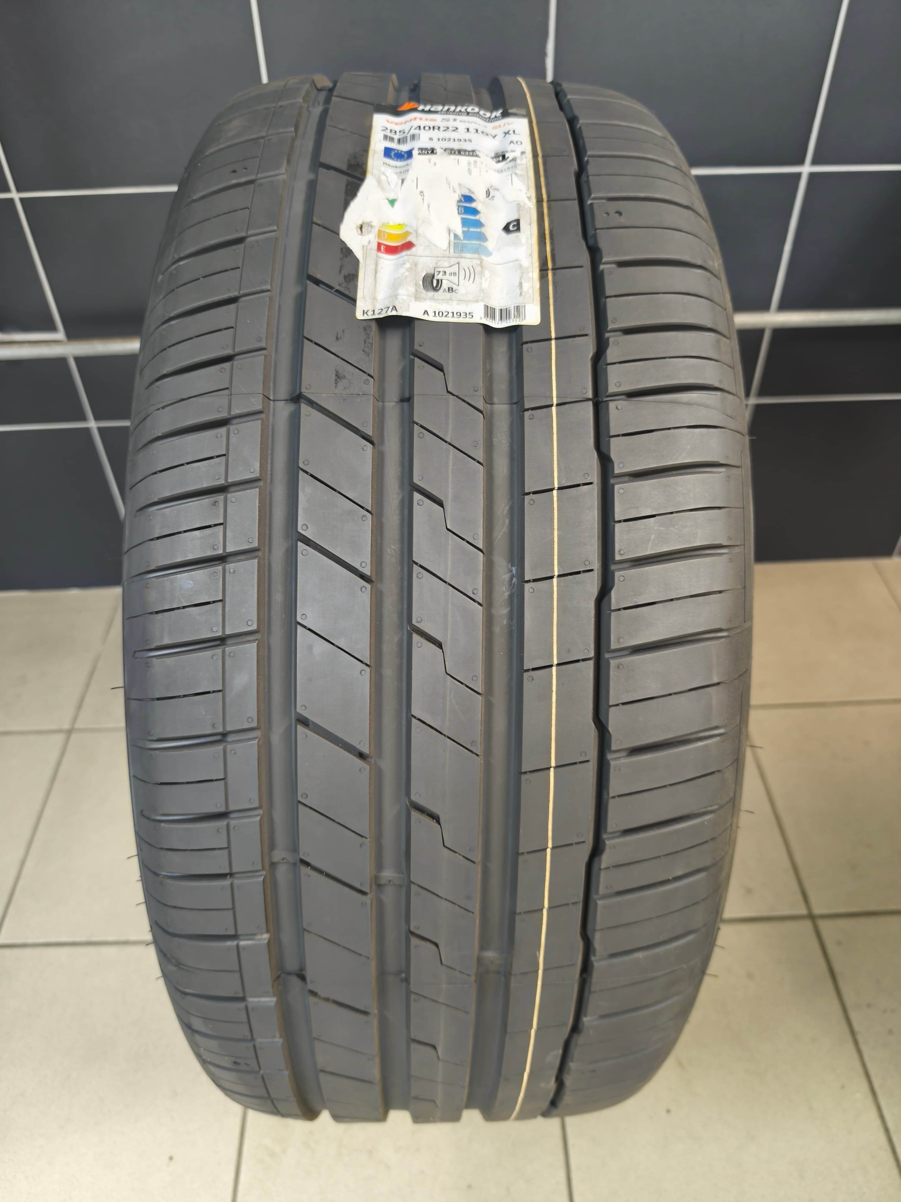 Hankook 285/40 R22