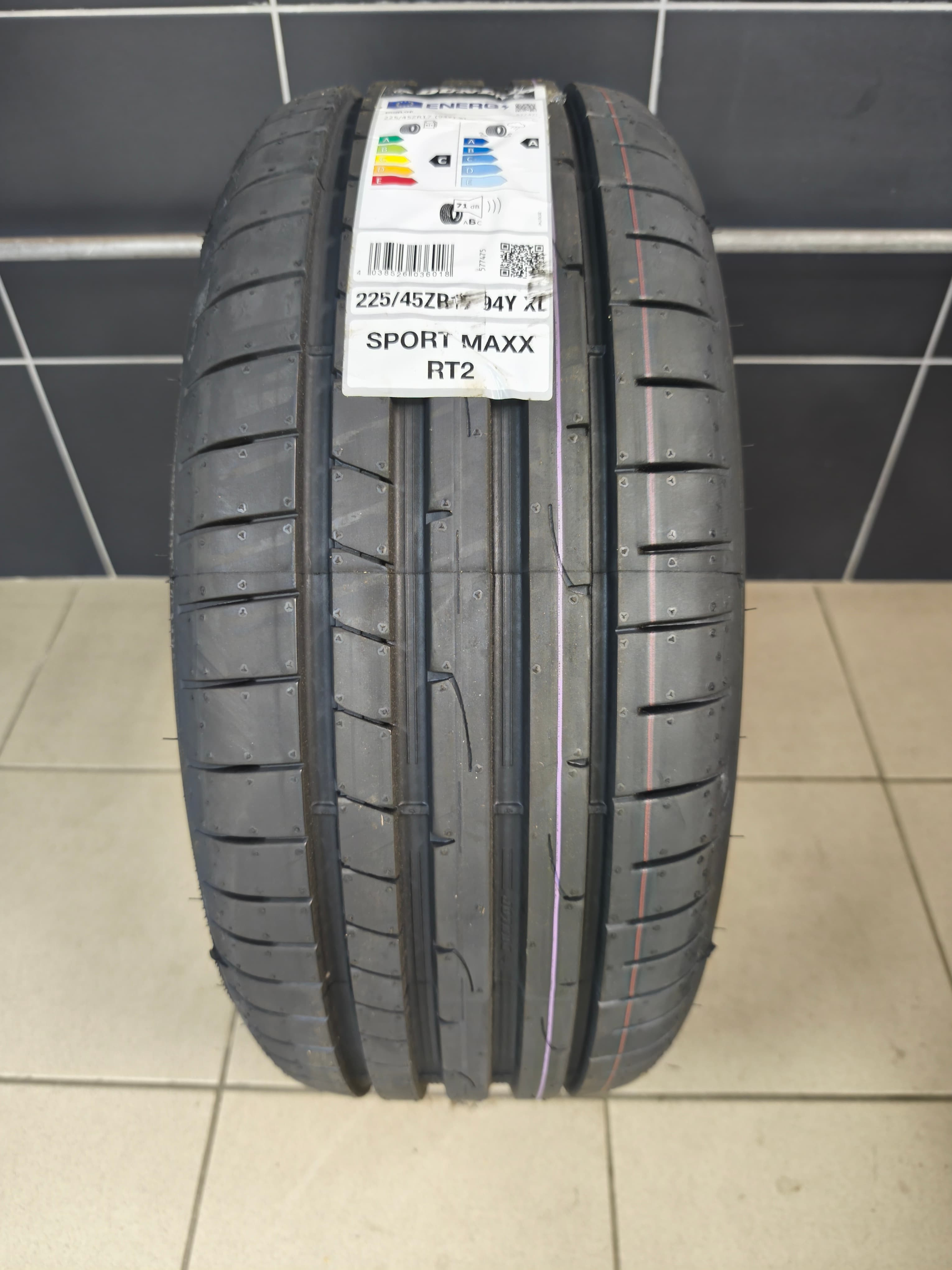Dunlop 225/45 R17