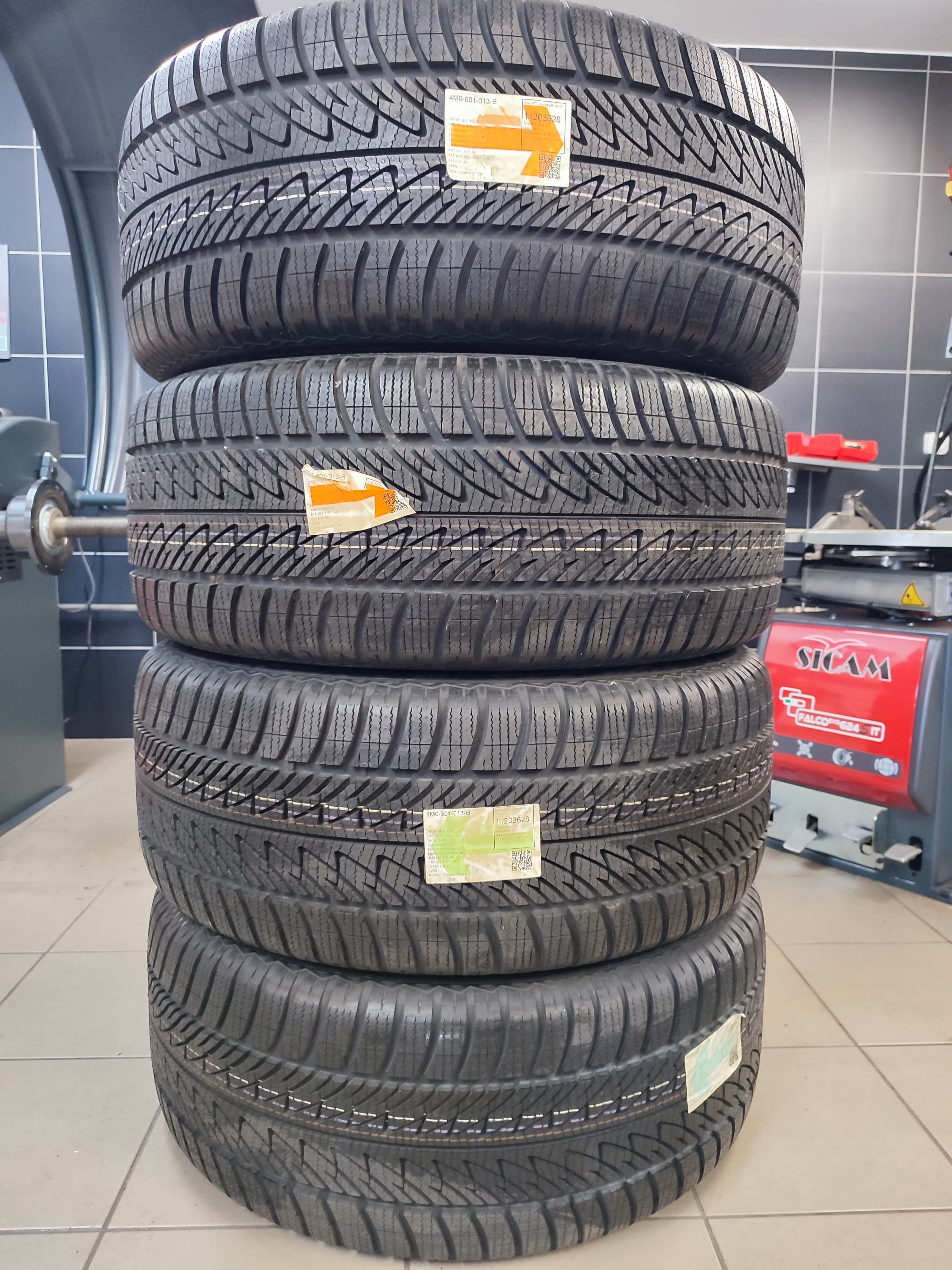 Goodyear 285/45 R20
