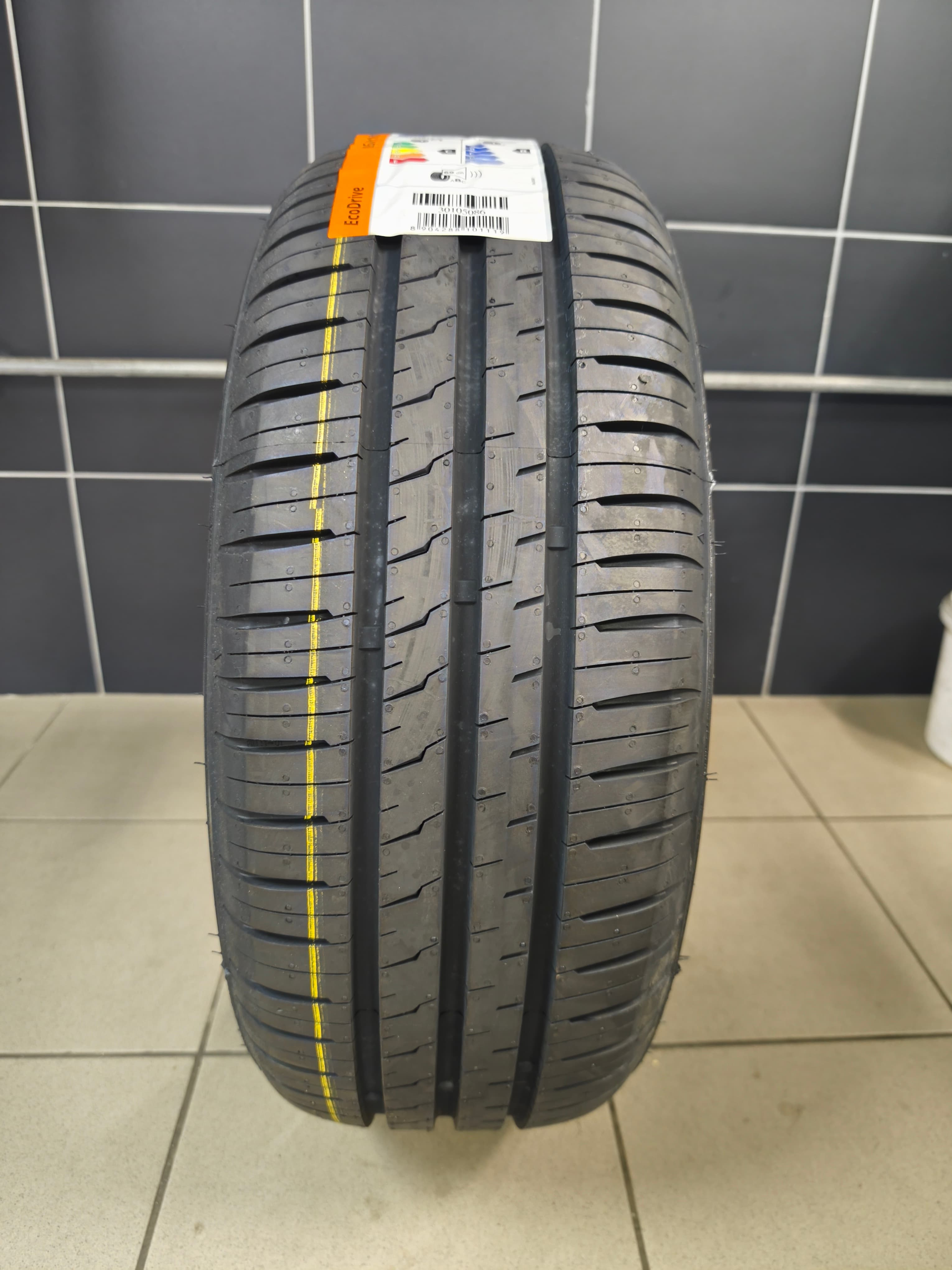 Ceat 205/55 R16
