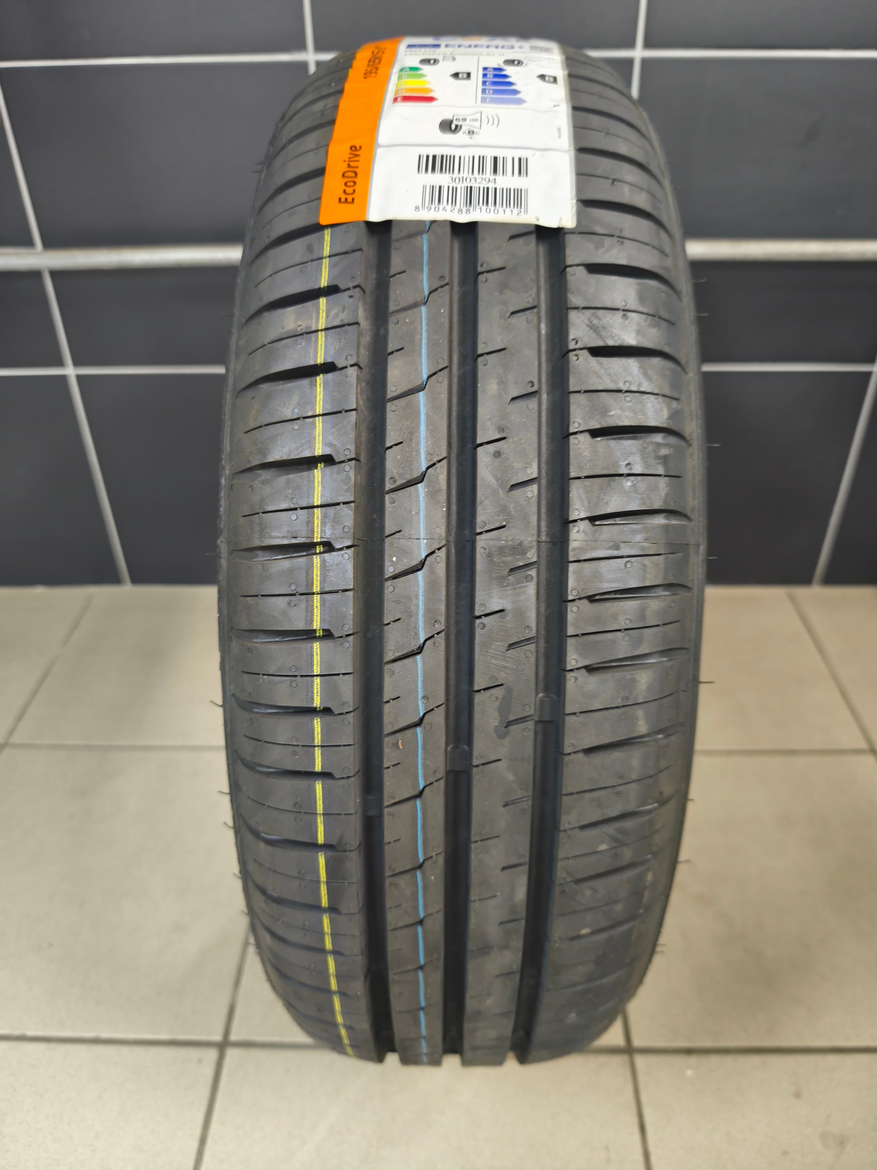 Ceat 195/65 R15