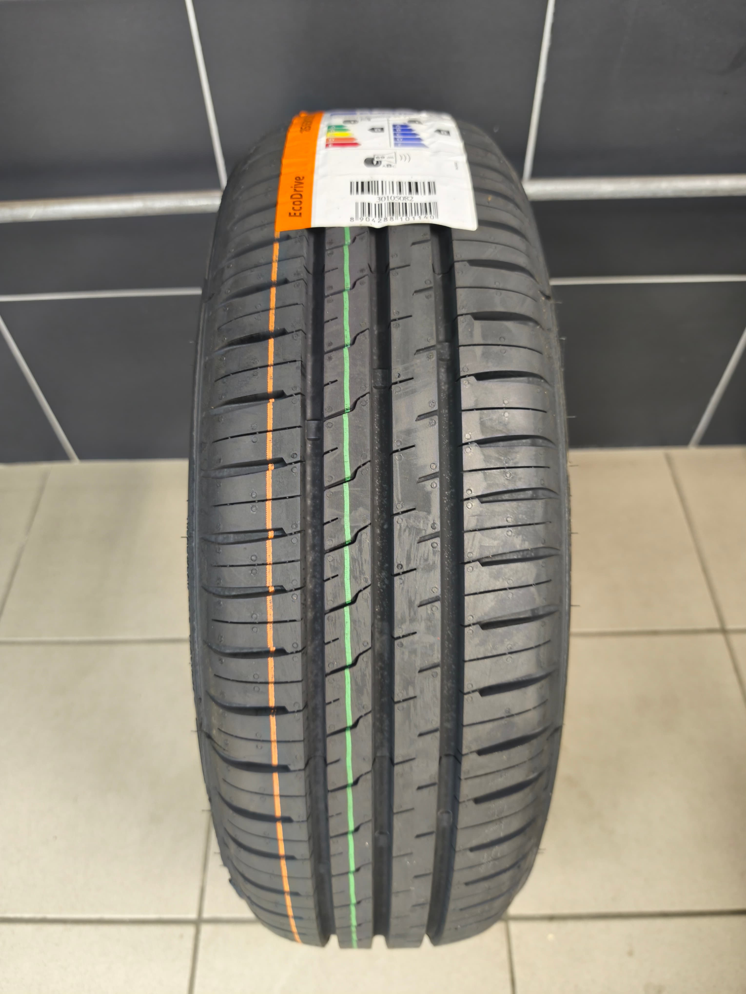 Ceat 185/65 R15