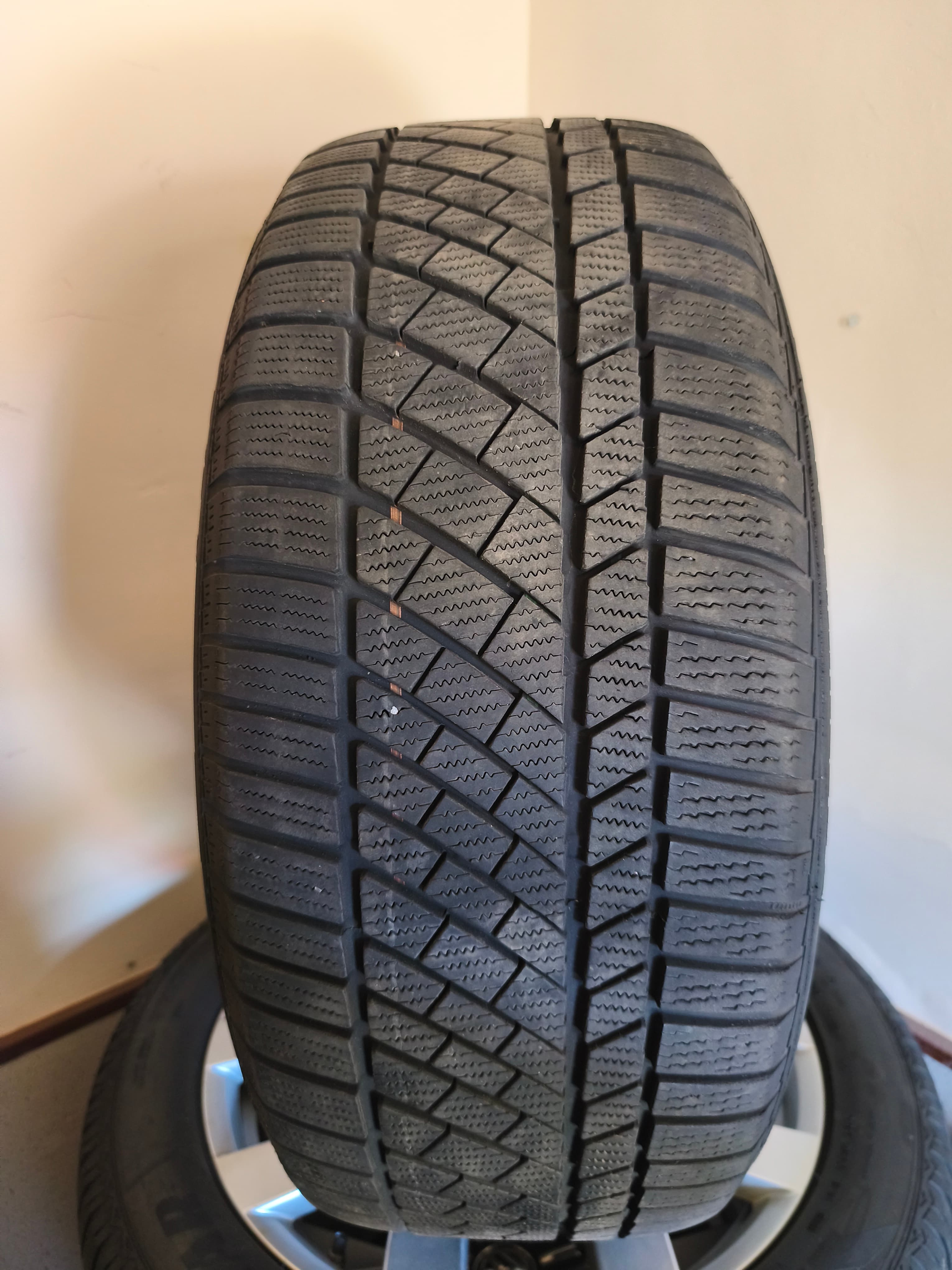 Continental 255/50 R19