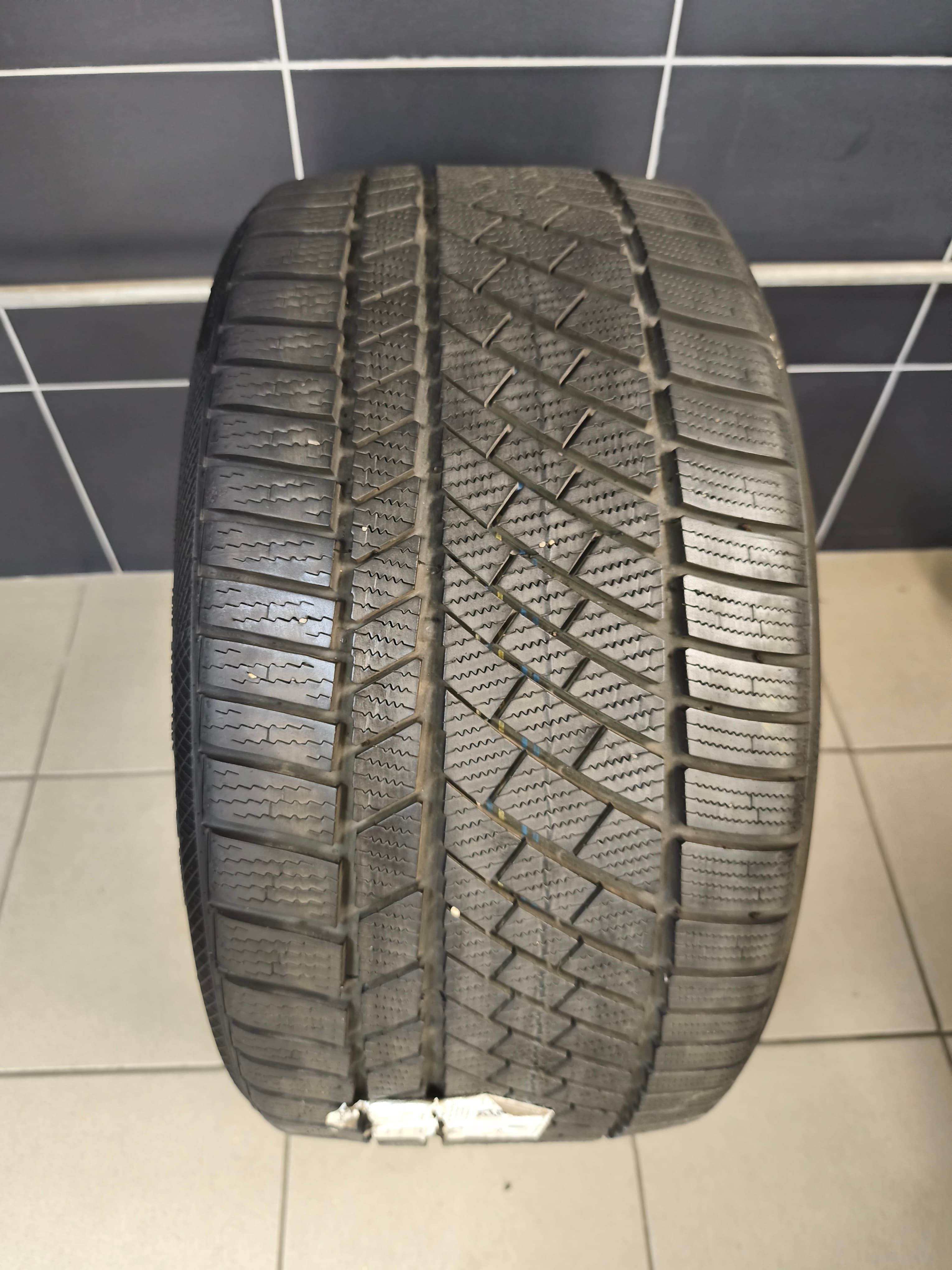 Continental 275/30 R20