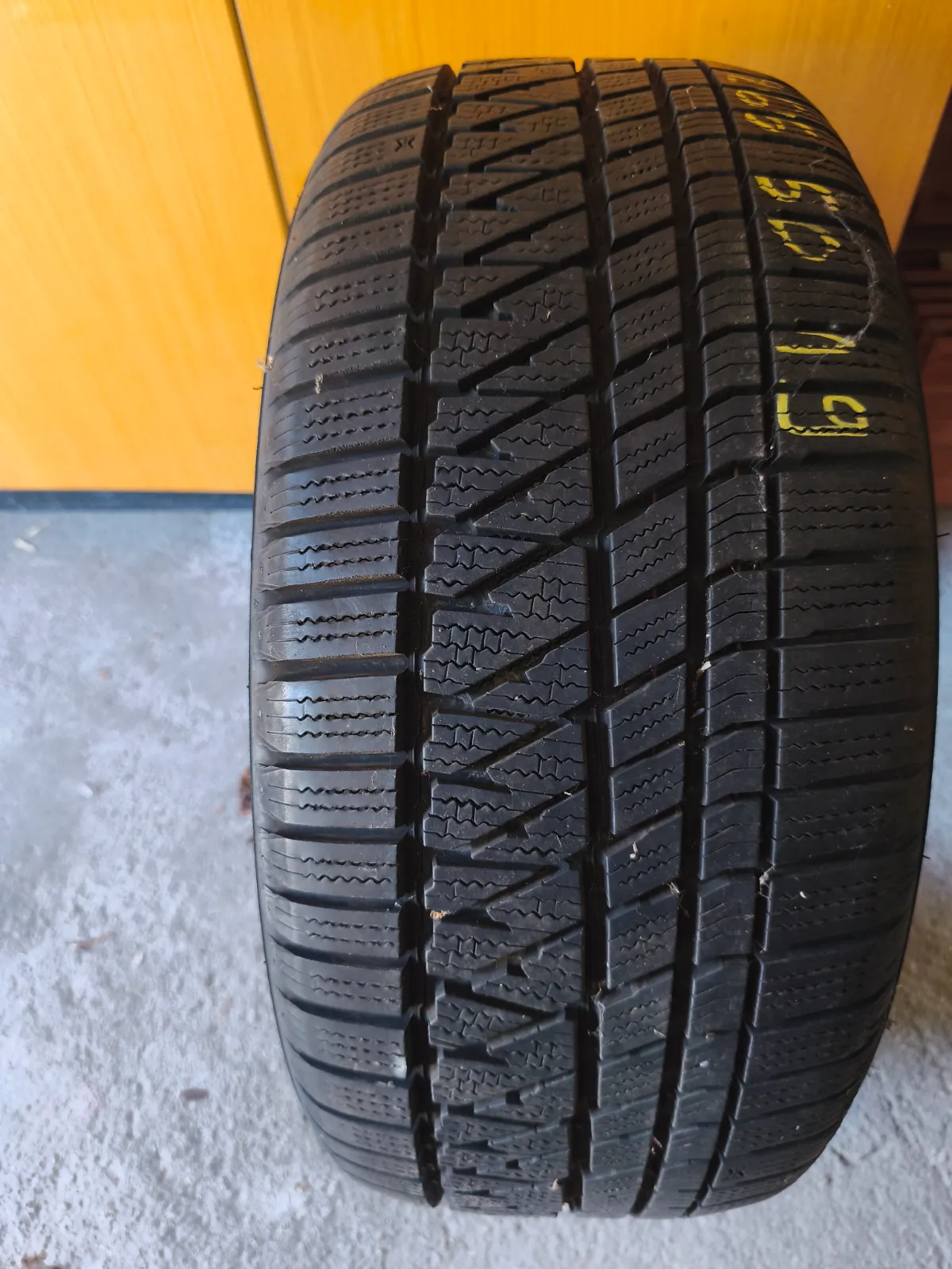 Kumho 265/50 R19
